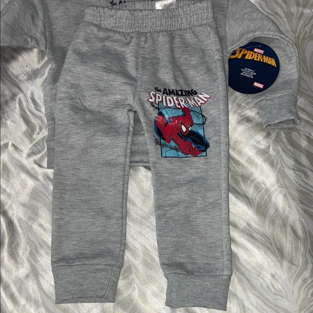 Gray Spider-Man Hoodie and Pants Set New size 2